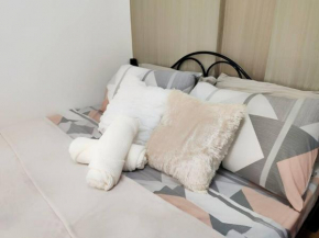 Cozy Condo Staycation in Taguig